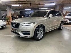 Beige Usado 2017 Volvo XC90 Momentum SUV | 25.995 € (Precio justo)
