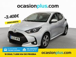 Gris Usado 2024 Toyota Yaris Hybrid Active Berlina | 18.790 € (Buen precio)