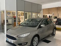 Marrón Usado 2015 Ford Focus Berlina | 10.900 € (Precio justo)