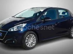 Azul Usado 2018 Peugeot 208 Allure Utilitario | 9900 € (Un poco caro)