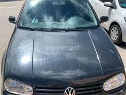 Negro Usado 2003 VW Golf IV Trendline Berlina | 2900 € (Buen precio)