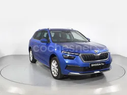 Azul Usado 2023 Skoda Kamiq Style SUV | 22.100 € (Un poco caro)