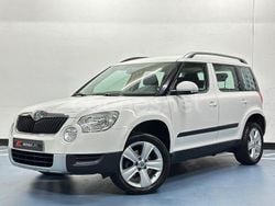 Blanco Usado 2010 Skoda Yeti Ambition SUV | 8890 € (Precio justo)