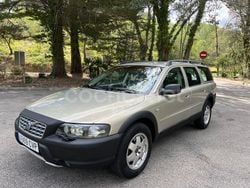 Verde Usado 2004 Volvo XC70 Summum Familiar | 5499 €