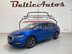 Azul Usado 2021 Skoda Octavia Ambition Familiar | 23.500 € (Un poco caro)