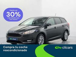Gris / plata Usado 2017 Ford Focus Trend+ Berlina | 11.490 € (Buen precio)