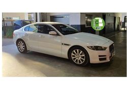Blanco Usado 2017 Jaguar XE Berlina | 9990 € (Super precio)