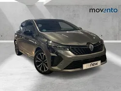 Gris Usado 2024 Renault Clio V Techno Berlina | 17.900 € (Precio justo)