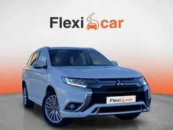 Blanco Usado 2019 Mitsubishi Outlander P-HEV Motion SUV | 17.390 € (Super precio)