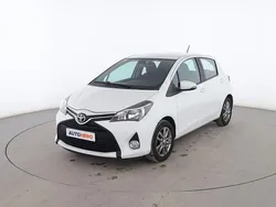 Blanco Usado 2015 Toyota Yaris City Utilitario | 10.299 € (Precio justo)