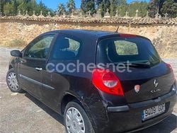 Negro Usado 2008 Renault Clio II Authentique Berlina | 1600 € (Super precio)