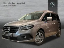 Gris / plata Usado 2025 Mercedes T180 Monovolumen | 40.900 €