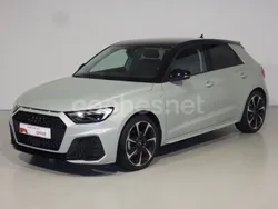 Gris / plata Usado 2024 Audi A1 Sportback Utilitario | 28.900 € (Caro)