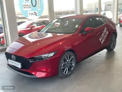 Rojo Usado 2024 Mazda 3 Exclusive-Line Berlina | 29.990 € (Caro)