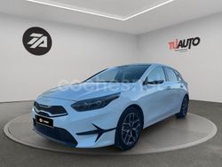 Blanco Usado 2023 Kia Ceed Berlina | 20.990 € (Precio justo)