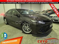Marrón Usado 2021 Toyota Camry Advance Berlina | 22.700 € (Un poco caro)
