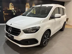 Blanco Nuevo 2025 Mercedes T180 Monovolumen | 29.200 € (Super precio)