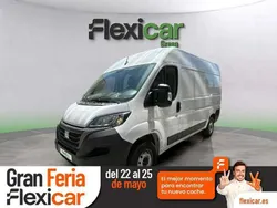 Amarillo Usado 2023 Fiat Ducato Van | 21.990 €