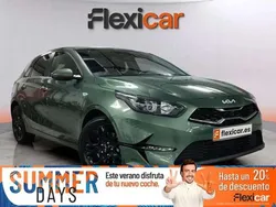 Verde Usado 2023 Kia Ceed 2 Berlina | 18.390 € (Precio justo)