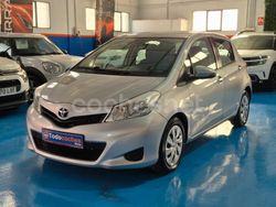 Gris / plata Usado 2012 Toyota Yaris Sport Berlina | 8999 € (Precio justo)