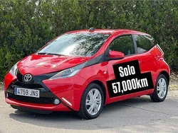 Rojo Usado 2016 Toyota Aygo X-play Utilitario | 9990 € (Precio justo)