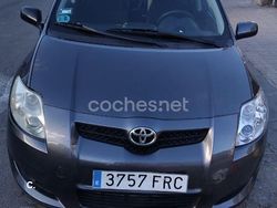 Gris / plata Usado 2007 Toyota Auris Sol Berlina | 3500 € (Super precio)