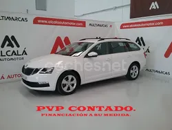 Blanco Usado 2020 Skoda Octavia Ambition Familiar | 17.499 € (Precio justo)
