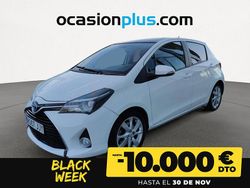 Blanco Usado 2015 Toyota Yaris Hybrid Advance Utilitario | 13.900 €