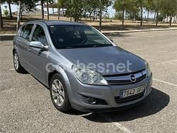 Gris / plata Usado 2008 Opel Astra Cosmo Berlina | 3000 € (Precio justo)