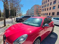 Rojo Usado 2016 Alfa Romeo Giulietta Distinctive Utilitario | 10.000 € (Precio justo)