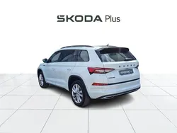 Blanco Usado 2023 Skoda Kodiaq SportLine SUV | 35.500 € (Precio justo)