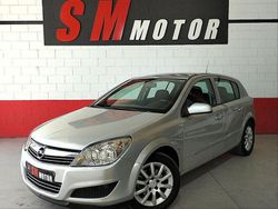 Gris / plata Usado 2007 Opel Astra Enjoy Berlina | 4490 € (Caro)