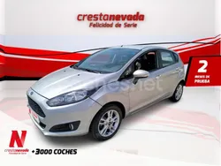 Gris / plata Usado 2016 Ford Fiesta Trend Utilitario | 7990 € (Precio justo)