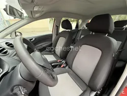 Rojo Usado 2016 Seat Ibiza Reference Berlina | 12.900 € (Caro)