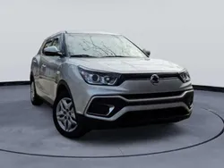 Gris / plata Usado 2017 Ssangyong XLV Limited SUV | 11.500 €