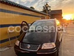 Gris / plata Usado 2006 VW Sharan Advance Monovolumen | 4800 €