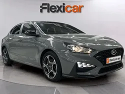 Gris Usado 2023 Hyundai i30 N Line Berlina | 16.990 € (Precio justo)