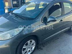 Gris / plata Usado 2007 Peugeot 207 Berlina | 3300 € (Precio justo)
