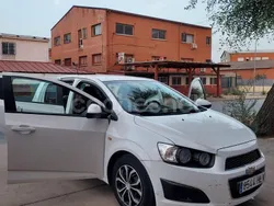 Blanco Usado 2012 Chevrolet Aveo LS Berlina | 5000 € (Precio justo)