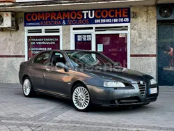 Gris / plata Usado 2007 Alfa Romeo 166 Distinctive Berlina | 2999 €