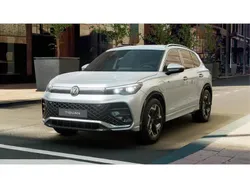 Gris Nuevo 2025 VW Tiguan R-line SUV | 57.034 €