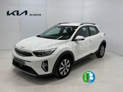 Blanco Usado 2022 Kia Stonic SUV | 20.000 € (Un poco caro)