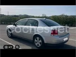 Gris / plata Usado 2005 Opel Vectra Elegance Berlina | 2700 € (Un poco caro)