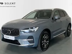 Gris Usado 2023 Volvo XC60 Core SUV | 58.900 €