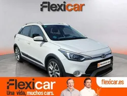 Amarillo Usado 2017 Hyundai i20 Berlina | 11.790 € (Un poco caro)