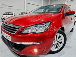 Rojo Usado 2017 Peugeot 308 Active Berlina | 6990 € (Super precio)