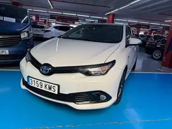 Blanco Usado 2018 Toyota Auris Hybrid Active Utilitario | 13.990 € (Precio justo)