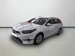 Blanco Nuevo 2025 Kia Ceed Familiar | 25.150 € (Precio justo)