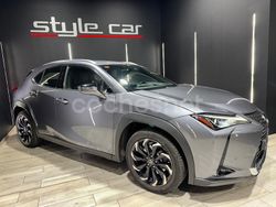 Gris / plata Usado 2019 Lexus UX Business Edition SUV | 22.950 € (Precio justo)