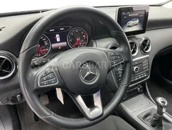 Azul Usado 2017 Mercedes A180 Berlina | 19.990 € (Precio justo)